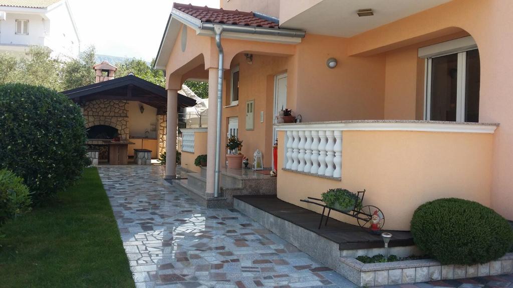 Villa Janja Jadranovo Exteriör bild